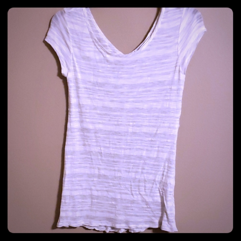 Cabi textured tshirt white and sheer stripes